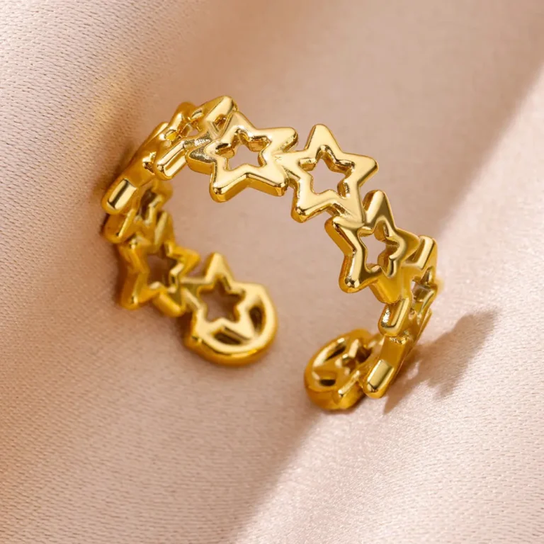 Bague dorée ajustable à étoiles