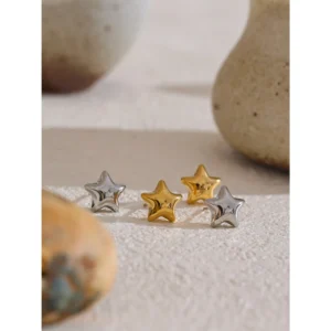 Boucles d'oreilles étoiles argentées minimalistes