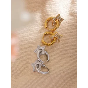 Boucles d'oreilles étoiles créoles argentées avec cristaux