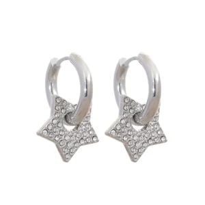 Boucles d'oreilles étoiles créoles argentées avec cristaux