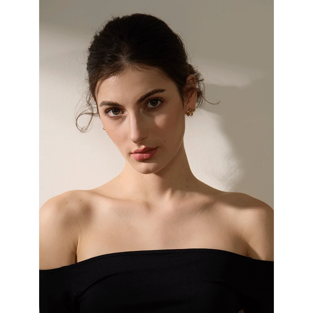 Boucles d'oreilles étoiles de mer dorées minimalistes