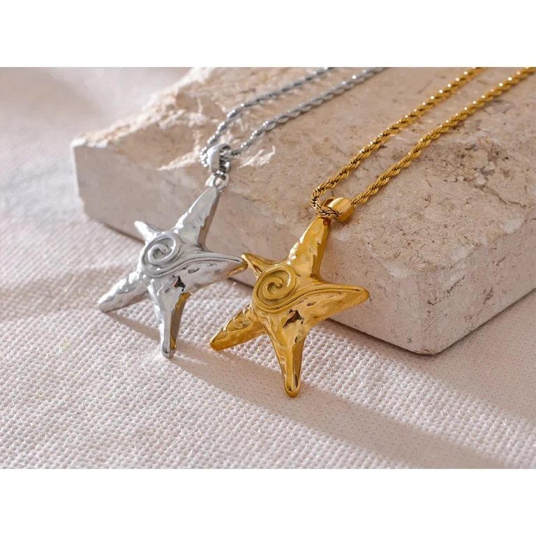 Collier etoile de mer argentée tourbillon