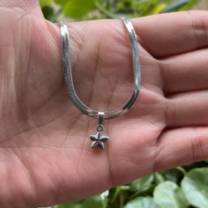 Collier serpent étoile de mer minimaliste argentée