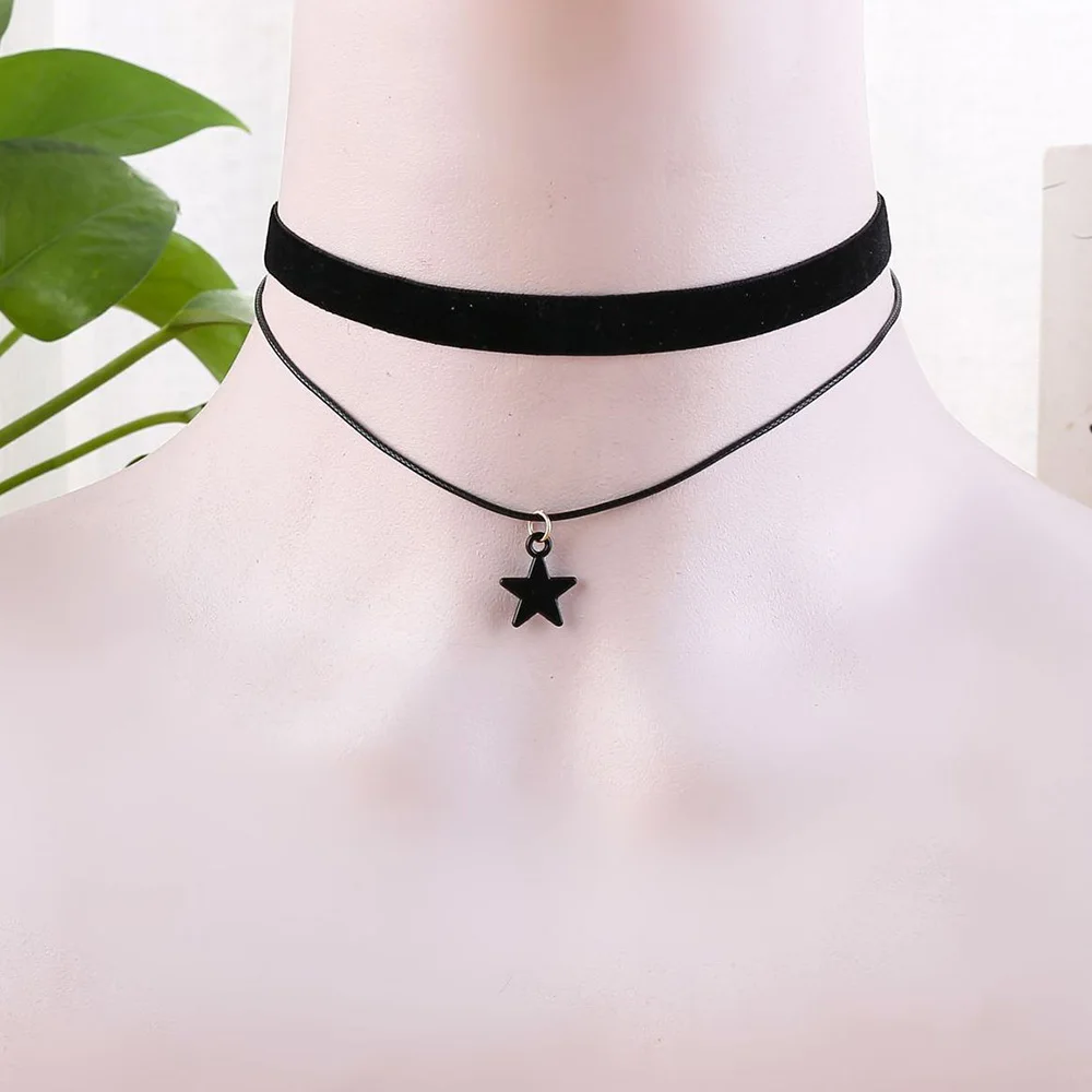 Double collier ras de cou étoile noir
